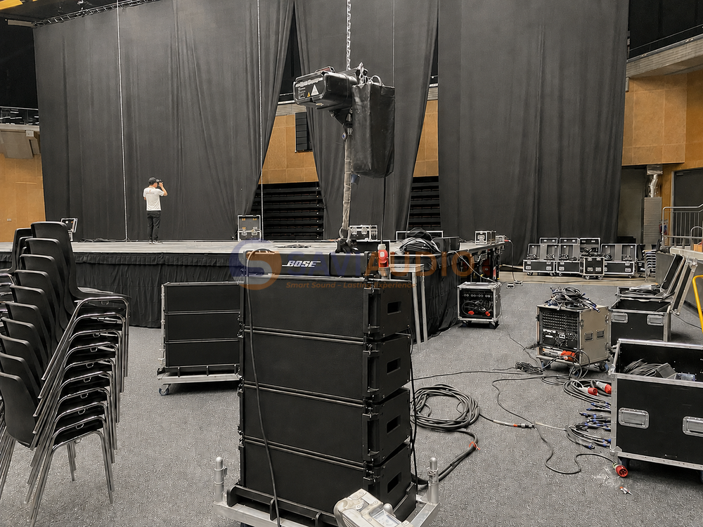 Loa Bose ShowMatch SM5 DeltaQ