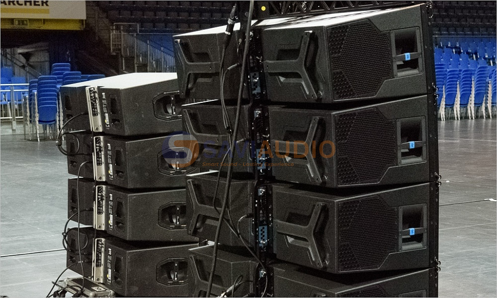 Dàn loa array D&B audiotechnik GSL8 kết hợp SL-SUB