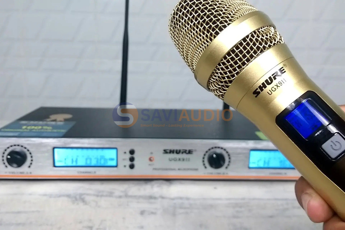 Micro không dây Shure và đầu thu bị lệch tần số